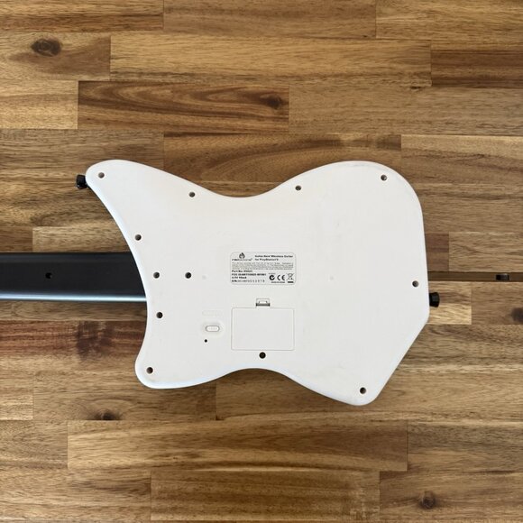 Guitar Hero Guitar Playstation 2 PS2 Wireless White No Dongle 95025 Not Tested - Picture 7 of 11